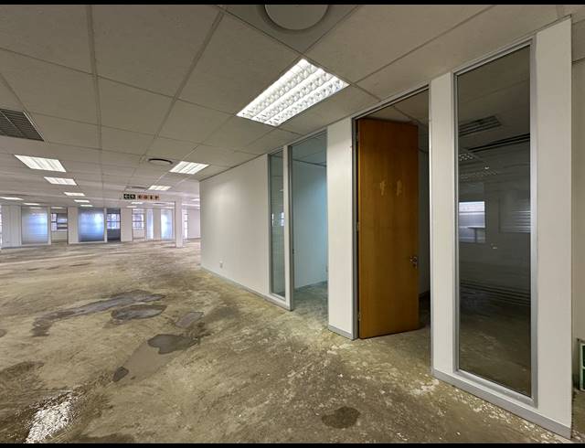 762M² OFFICE TO LET IN WOODMEAD